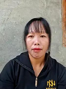 Freechat helenzz on StripChat