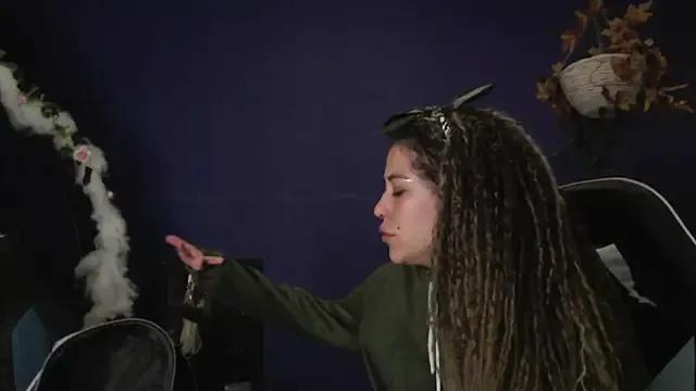 Avatar of Hellen_dumont