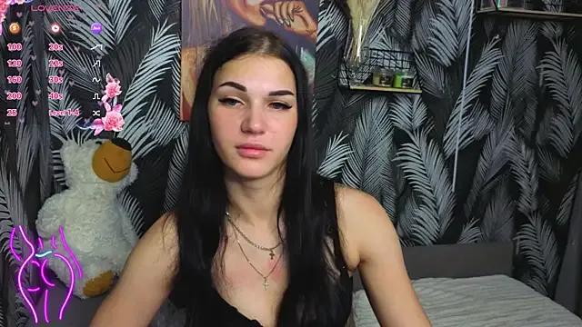 Hellen_Moore on StripChat 