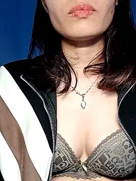 StripChat Hinna_x  is Freechat  Hinna_x — Thng em