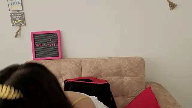 hollycute__ — hi, my pretty lady 