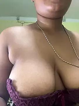 Hot-Diya21 from StripChat is Freechat
