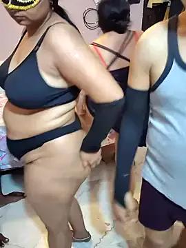 Hot_mina8585
