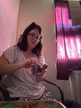 StripChat Hotmess_express420  is Freechat  Hotmess_express420 — Give him some good head and ride him