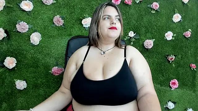Freechat Huge_Titties_ on StripChat