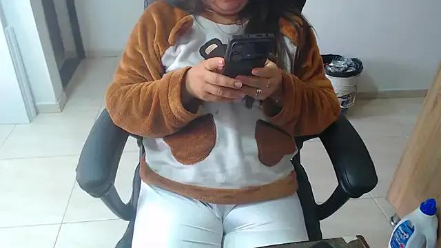 Freechat Ixchel_Anaid on StripChat