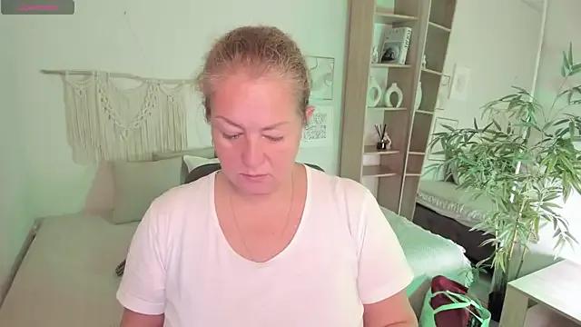 StripChat JenniferLight  is Freechat  JenniferLight — Playing with boobs