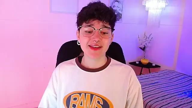 Freechat jeroharper on StripChat