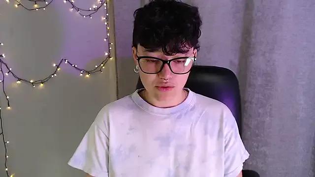 Freechat jeroharper on StripChat