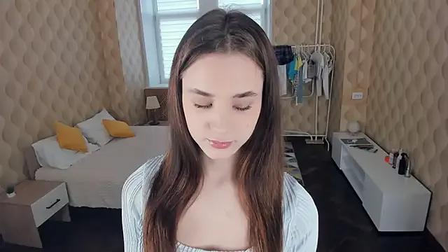 JinnyMcie on StripChat 