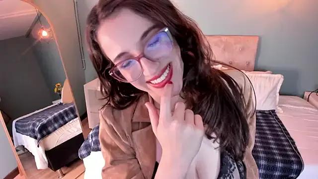 Avatar of Julianne__