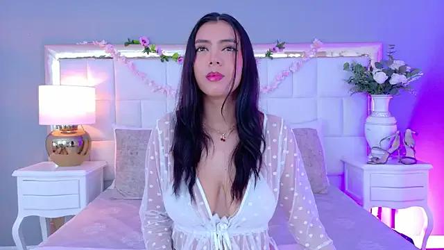 Freechat Julie_Bennet on StripChat
