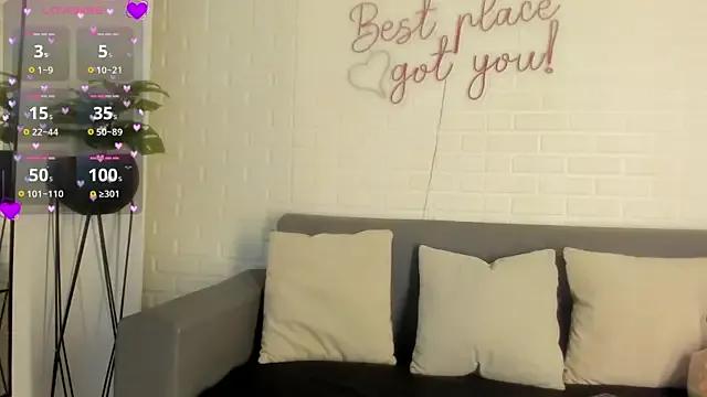 Freechat karina_gomez_18 on StripChat