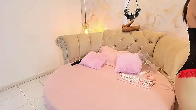 Freechat khloeblake on StripChat