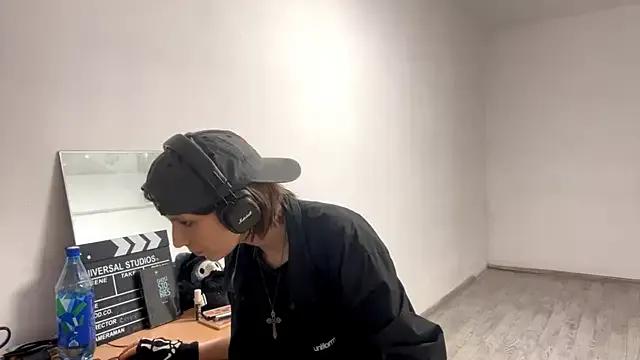 StripChat KindraScullion  is Freechat  KindraScullion — take off my stockings and show my legs