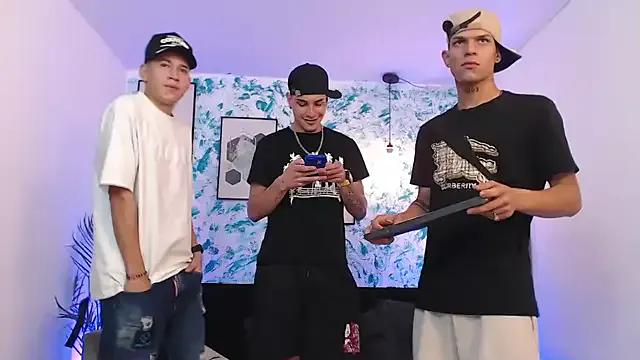 Freechat Kings_of_heaven on StripChat