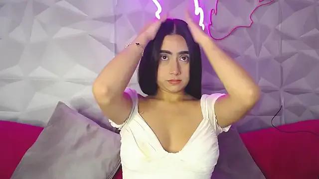 Freechat kira_moon_01 on StripChat