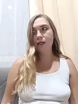 Freechat KisaVixen on StripChat