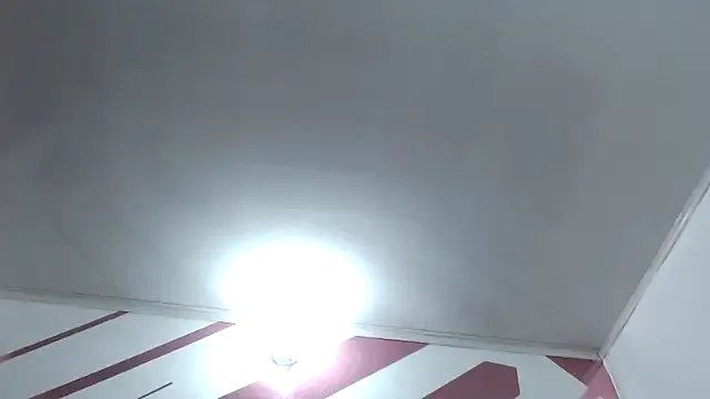 Kitten_Hot_ on StripChat 