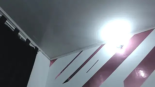 Kitten_Hot_ on StripChat 