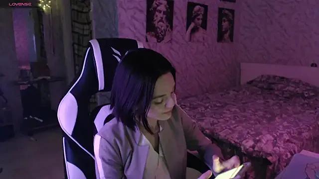 Freechat Kitti_study on StripChat