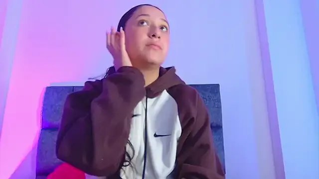 kittymonroe1 on StripChat 