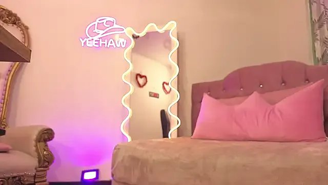 kittystart_tay on StripChat 