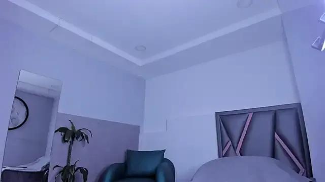 Freechat klariz09 on StripChat