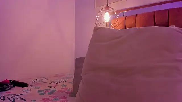 Freechat kristakinnky on StripChat