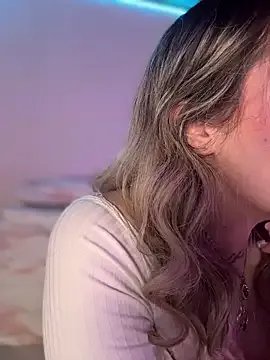 Lally_Valencia__ on StripChat 