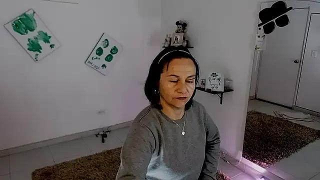 Avatar of Latin_Lola