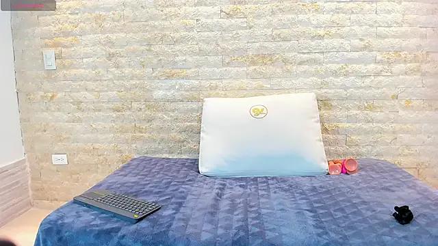 StripChat lauren_lewiss  is Freechat  lauren_lewiss — show oil in ass