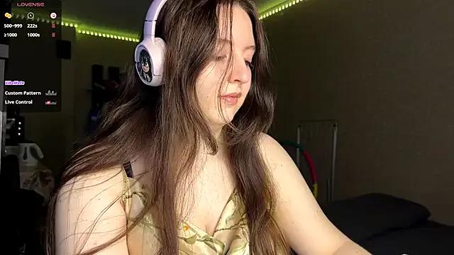 Freechat LauretteRagar on StripChat