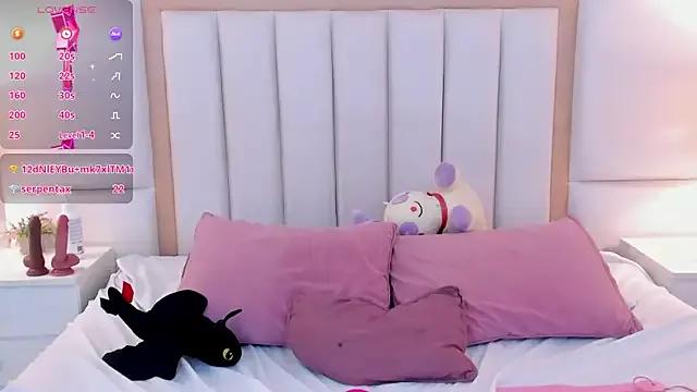 LaylaDoll_ on StripChat 