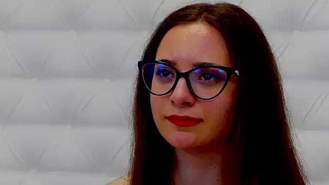 Lenna_Paul on StripChat 