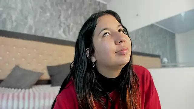 Lia_sarahi — naughty fingers on pussy