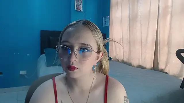StripChat Liaroberts1  is Freechat  Liaroberts1 — Freechat on StripChat