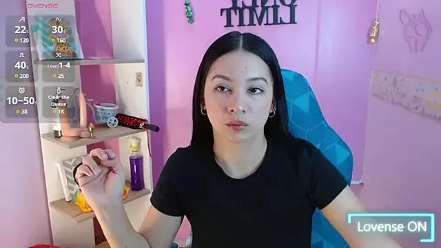 Lila_Pinky on StripChat 