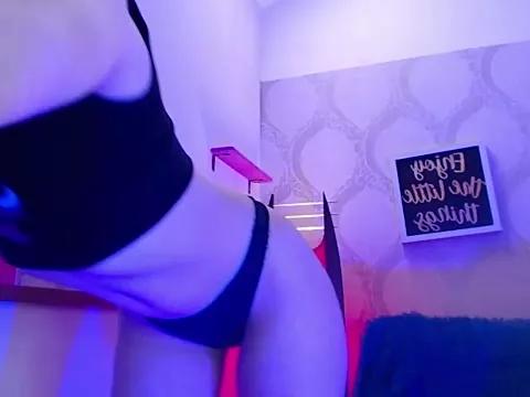 Avatar of lili_hott63