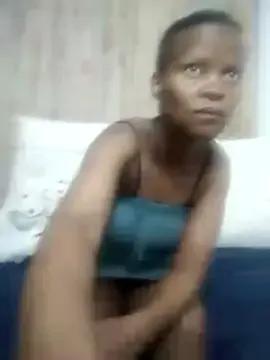 LILLYSLUTY2 on StripChat 