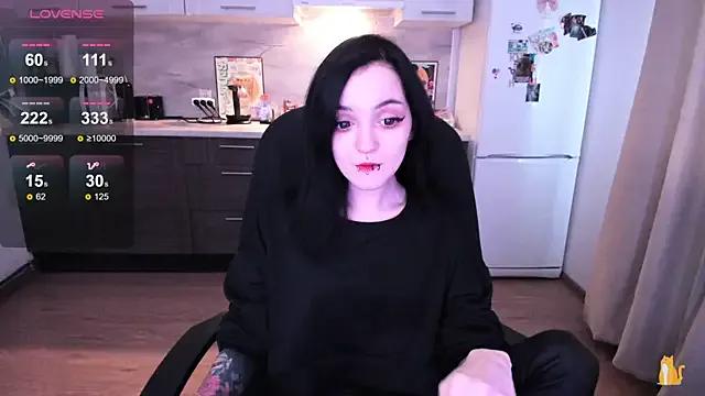 Freechat linaa__tyaan on StripChat