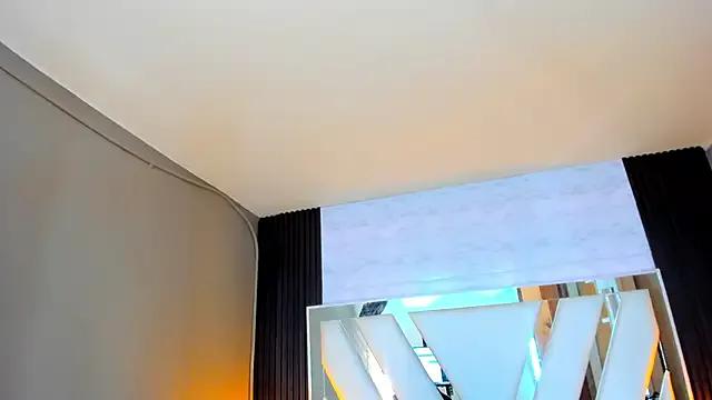 StripChat Linda4Petite  is Freechat  Linda4Petite — make me happy