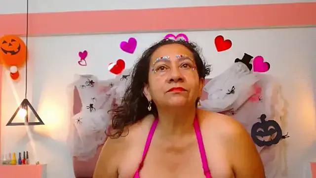 StripChat Lindacoopers  is Freechat  Lindacoopers — tit blowjob