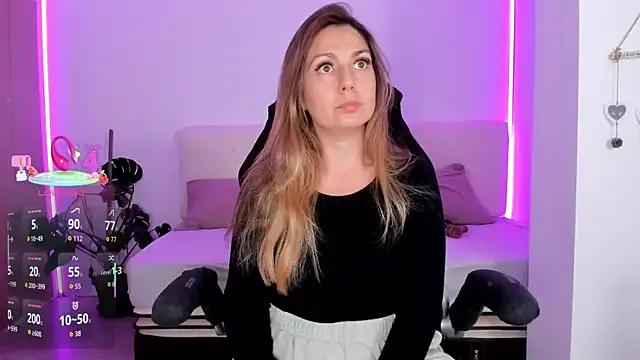 Freechat LindaWhite_ on StripChat