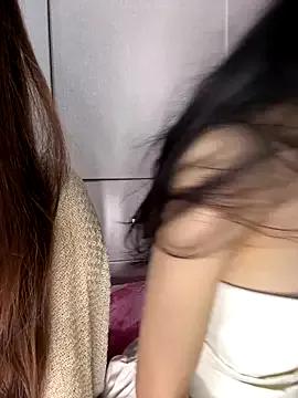 Freechat Lisa-Mina on StripChat