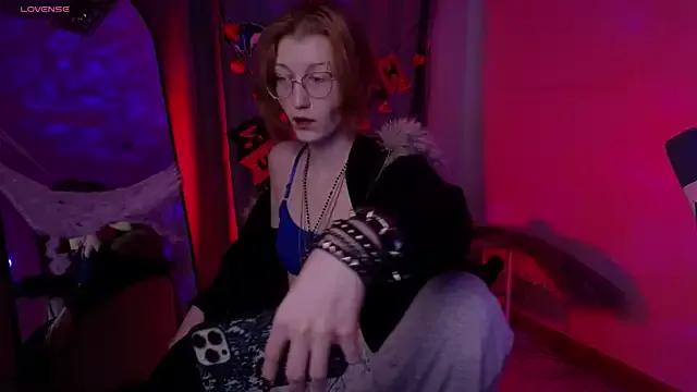 lissaros — bdsm game in latex on heels