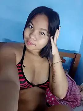 Freechat little_onixx on StripChat