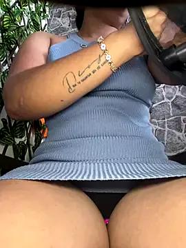 Liulee2 — POV:FINGER IN MY PUSSY IN PUBLIC