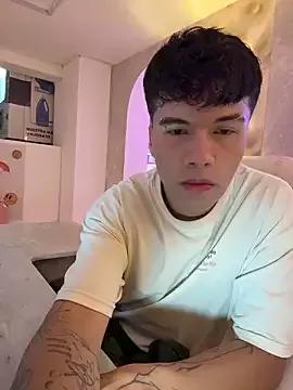 Logan_smith1 — Show cum in The bathroom public