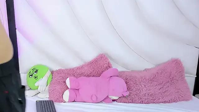 LoganMiller69 — Slip in tits